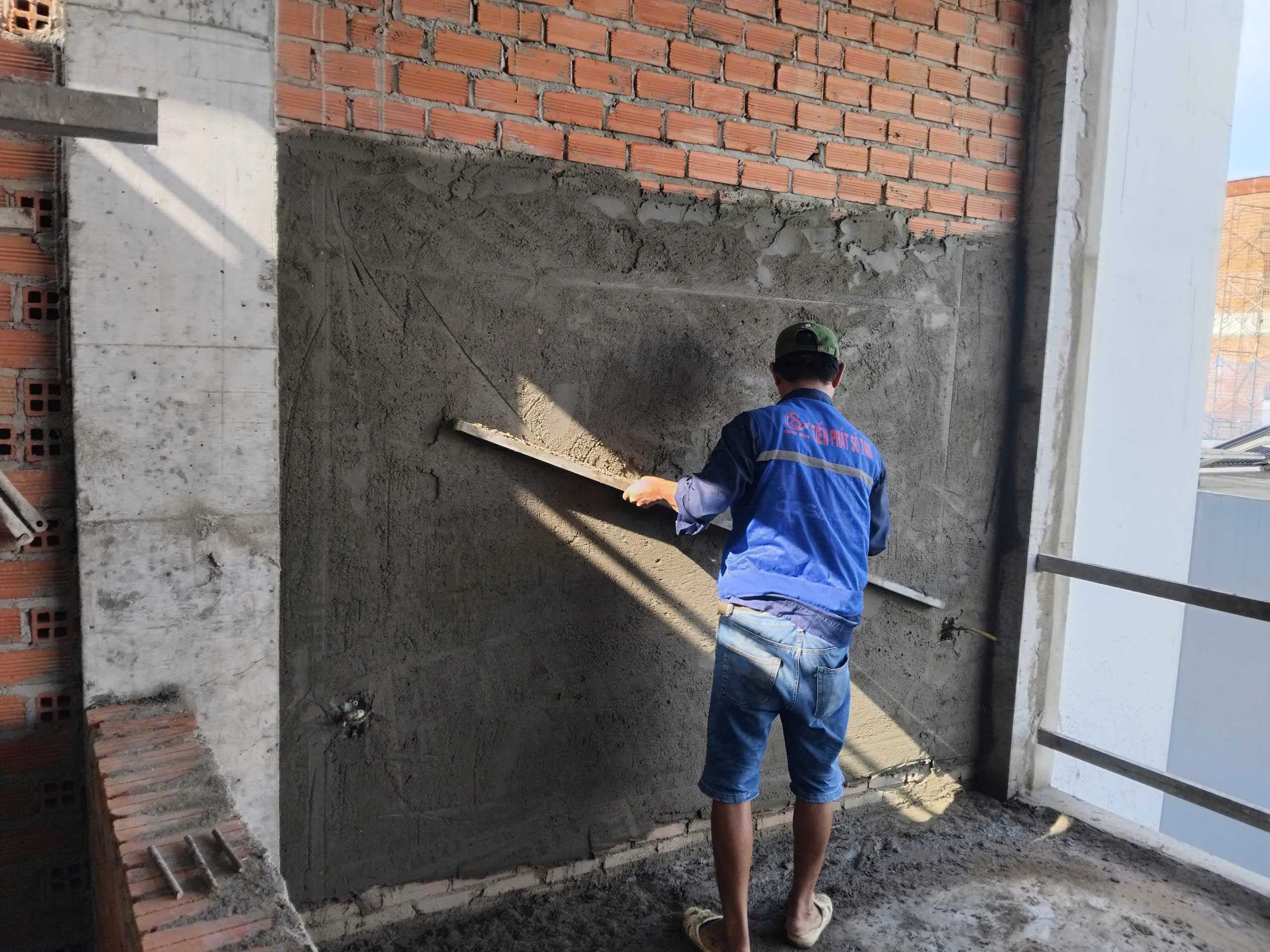nhân công xây dựng TPS8